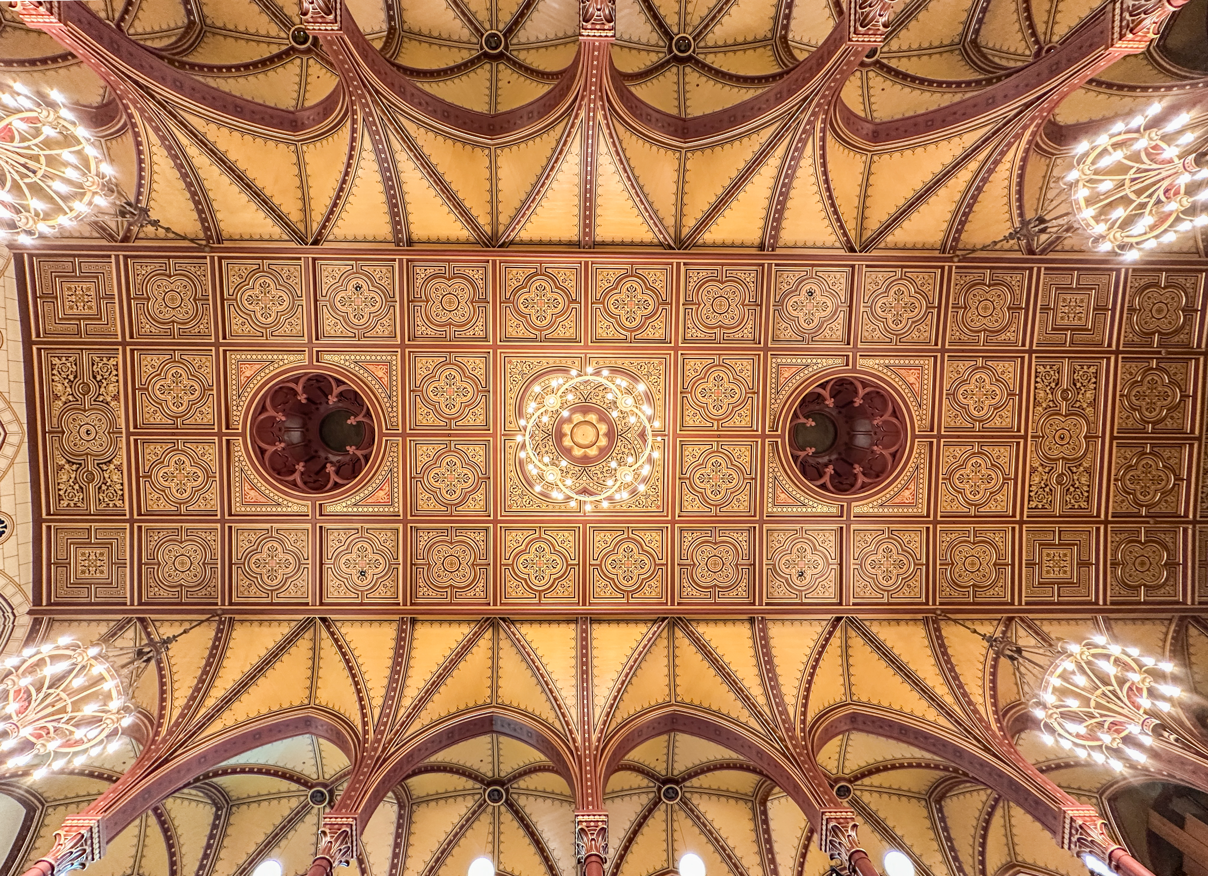 The Connaught Hall, Maison Dieu Ceiling