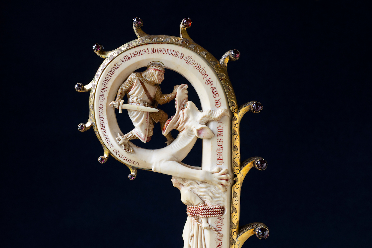 Sword side if the Crozier