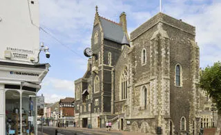 maison dieu exterior